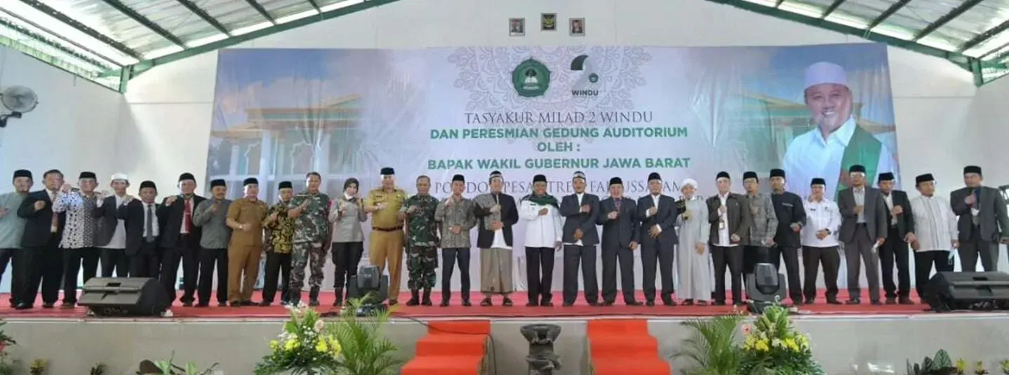 Peringati Milad 2 Windu, Pp Fajrussalam Resmikan Gedung Auditorium Bersama Wagub Jabar