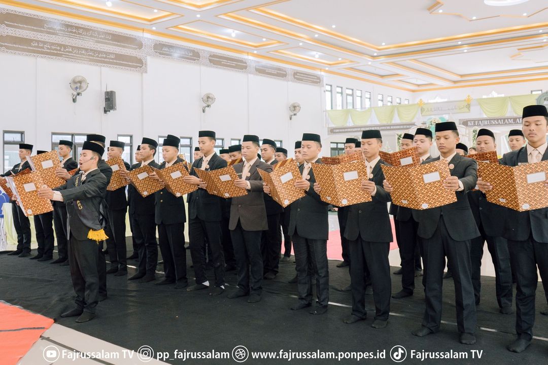 Belajar Kepemimpinan Dari Organisasi Santri